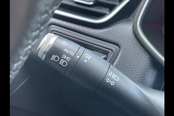 Renault Clio 1.0 TCe Nieuw model Navigatie Carplay Airco
