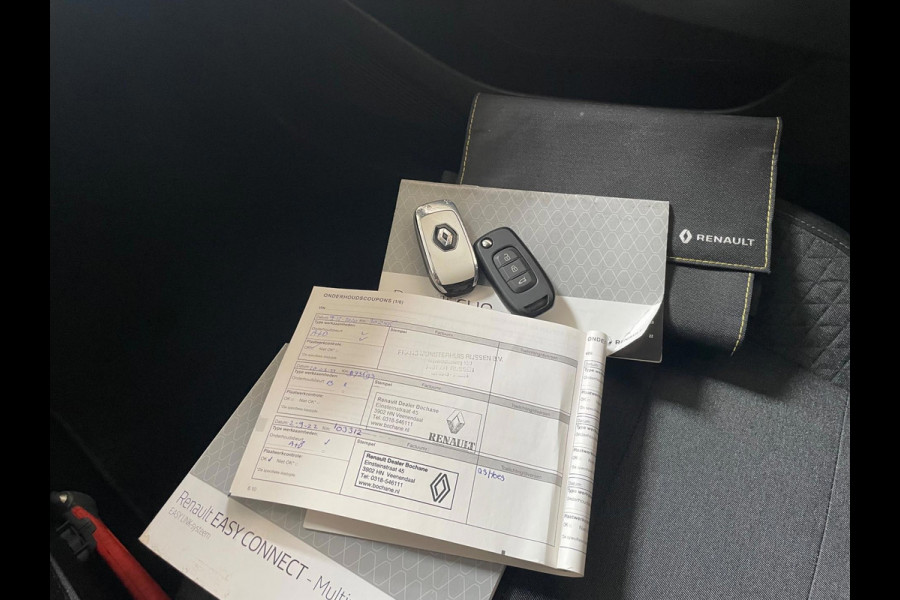 Renault Clio 1.0 TCe Nieuw model Navigatie Carplay Airco