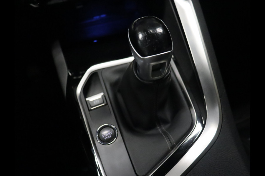 Peugeot 3008 1.2 PureTech Blue Lease Premium [TREKHAAK AFNEEMBAAR, APPLE CARPLAY, ANDROID, HALF LEDER, CAMERA, PDC V+A, CRUISE, NIEUWSTAAT]