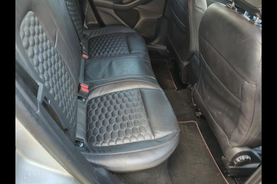 Ford FOCUS Wagon 1.5 EcoBoost ST Line Business NL AUTO | CARPLAY | CAMERA | LEDER |
