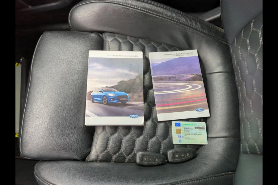 Ford FOCUS Wagon 1.5 EcoBoost ST Line Business NL AUTO | CARPLAY | CAMERA | LEDER |