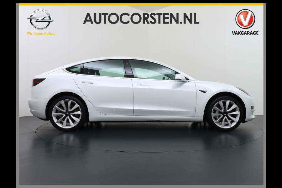 Tesla Model 3 RWD SR+ 60kWh 325PK Lmv 19" AutoPilot Leder PanoDak Adaptive-Cruise Lmv Camera's Elektr.-Stuur+Stoelen+Spiegels+Geheugen+Easy-En Navi LED Comfortstoelen ACC DAB Keyless en Voorverwarmen interieur via App One-Pedal-Drive Origineel Nederlandse auto 1e Eigenaar Garantie Accu/Motor tot 16-12-2027 max 160.000km 1.584kg licht!