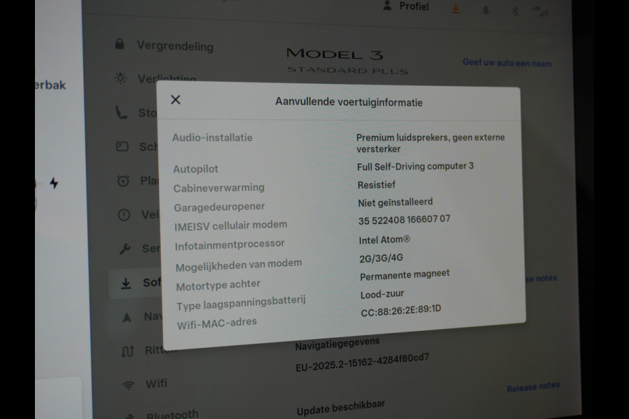 Tesla Model 3 RWD SR+ 60kWh 325PK Lmv 19" AutoPilot Leder PanoDak Adaptive-Cruise Lmv Camera's Elektr.-Stuur+Stoelen+Spiegels+Geheugen+Easy-En Navi LED Comfortstoelen ACC DAB Keyless en Voorverwarmen interieur via App One-Pedal-Drive Origineel Nederlandse auto 1e Eigenaar Garantie Accu/Motor tot 16-12-2027 max 160.000km 1.584kg licht!