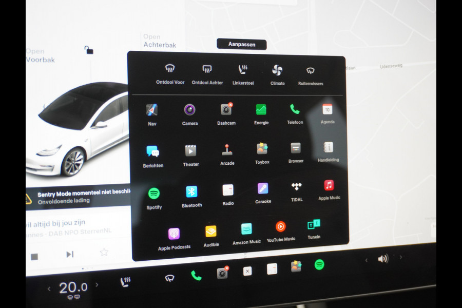 Tesla Model 3 RWD SR+ 60kWh 325PK Lmv 19" AutoPilot Leder PanoDak Adaptive-Cruise Lmv Camera's Elektr.-Stuur+Stoelen+Spiegels+Geheugen+Easy-En Navi LED Comfortstoelen ACC DAB Keyless en Voorverwarmen interieur via App One-Pedal-Drive Origineel Nederlandse auto 1e Eigenaar Garantie Accu/Motor tot 16-12-2027 max 160.000km 1.584kg licht!