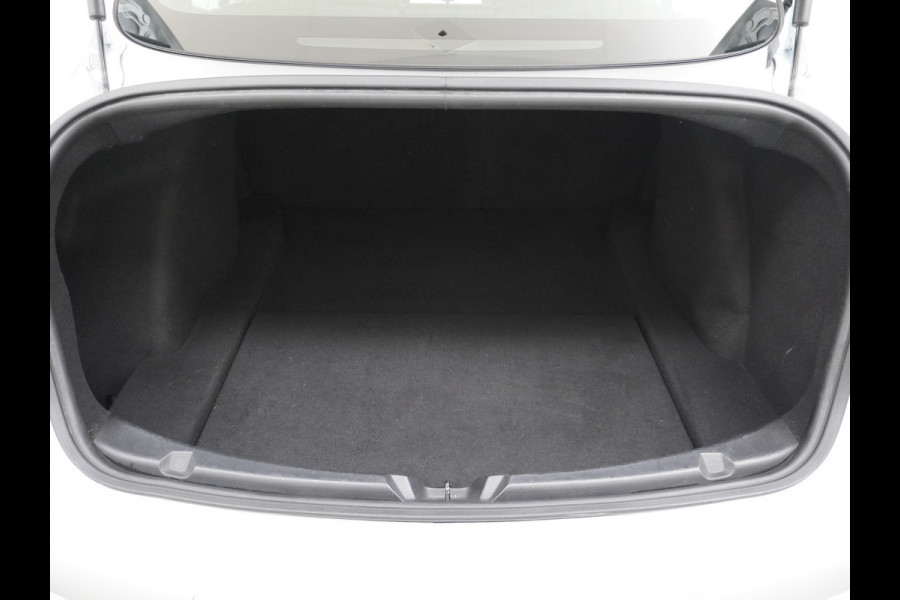 Tesla Model 3 RWD SR+ 60kWh 325PK Lmv 19" AutoPilot Leder PanoDak Adaptive-Cruise Lmv Camera's Elektr.-Stuur+Stoelen+Spiegels+Geheugen+Easy-En Navi LED Comfortstoelen ACC DAB Keyless en Voorverwarmen interieur via App One-Pedal-Drive Origineel Nederlandse auto 1e Eigenaar Garantie Accu/Motor tot 16-12-2027 max 160.000km 1.584kg licht!