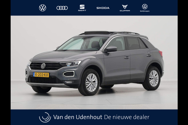 Volkswagen T-Roc 1.5 TSI 150pk Style Panorama Trekhaak Virtual Cockpit Led 343