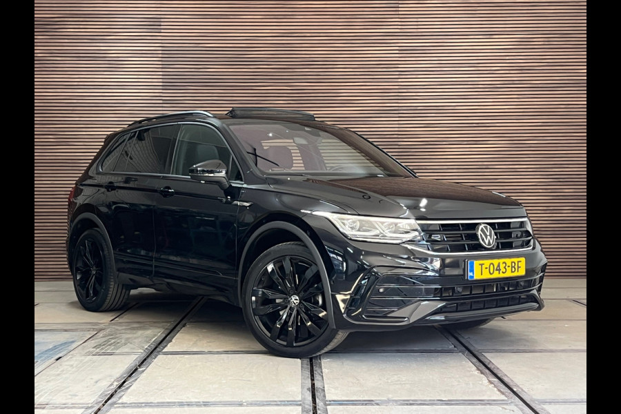 Volkswagen Tiguan 1.5 TSI R-Line Business | Black Edition | Panorama | IQ Light | Trekhaak | BTW Auto
