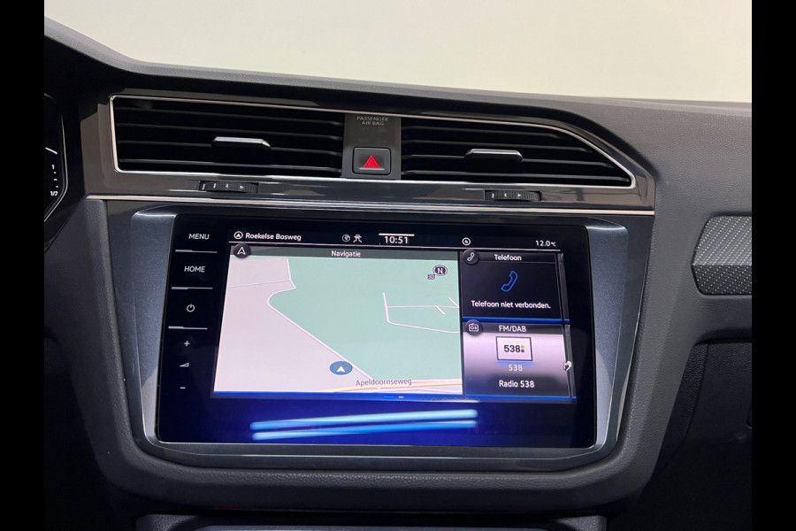 Volkswagen Tiguan 1.5 TSI R-Line Business | Black Edition | Panorama | IQ Light | Trekhaak | BTW Auto