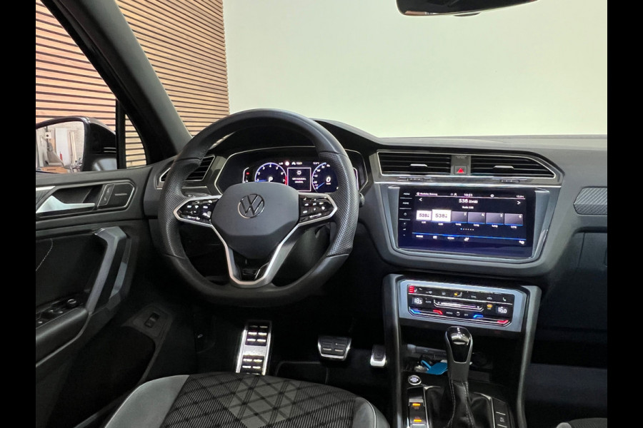 Volkswagen Tiguan 1.5 TSI R-Line Business | Black Edition | Panorama | IQ Light | Trekhaak | BTW Auto