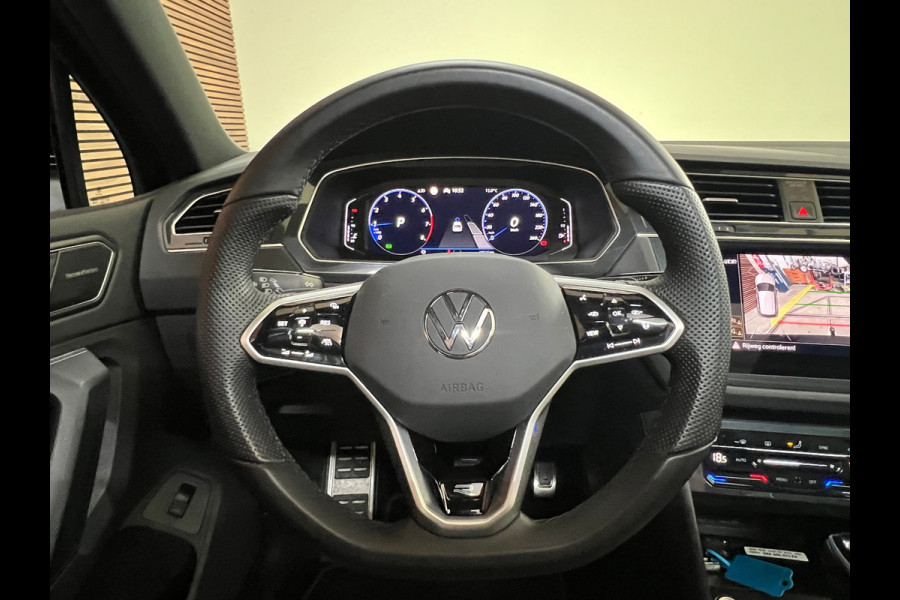 Volkswagen Tiguan 1.5 TSI R-Line Business | Black Edition | Panorama | IQ Light | Trekhaak | BTW Auto