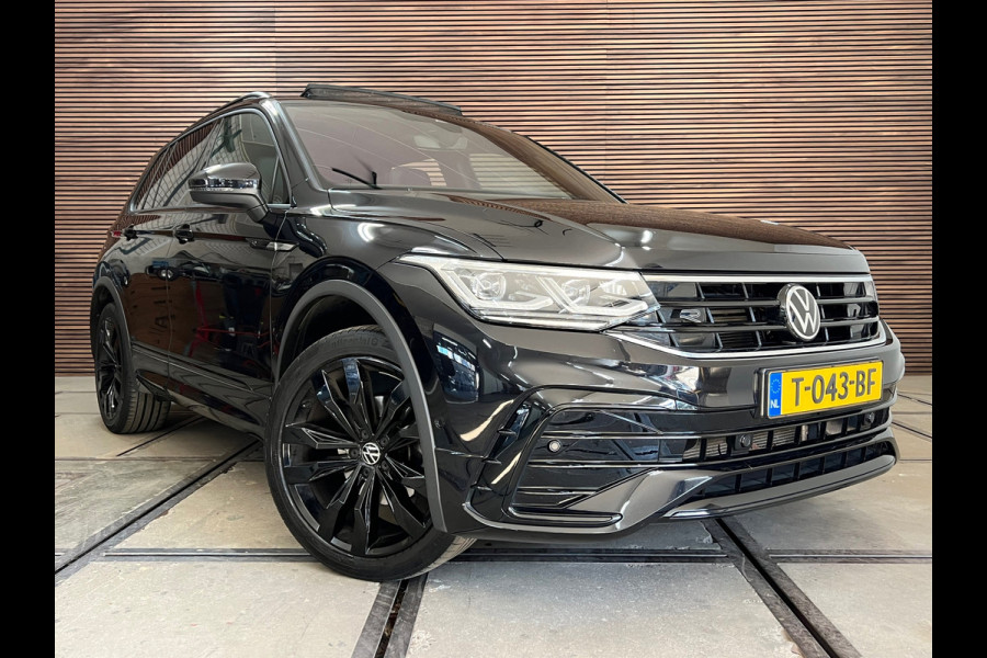 Volkswagen Tiguan 1.5 TSI R-Line Business | Black Edition | Panorama | IQ Light | Trekhaak | BTW Auto