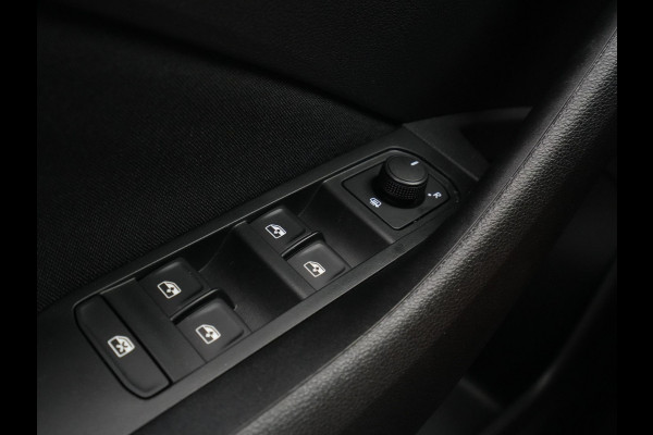 Škoda Kamiq 1.0 TSI 110pk DSG Sport Business Navi via App Pdc Clima Cruise Sportstoelen 291
