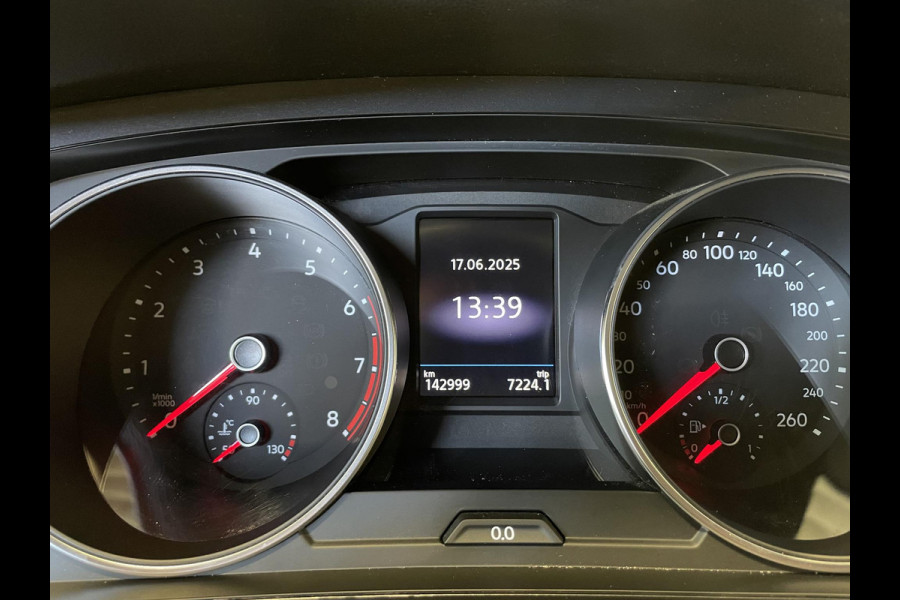 Volkswagen Tiguan Allspace 1.5 TSI Comfortline Business Climate control Cruise control adaptieve Navigatie Stoelverwarming Parkeersensoren Stoelverwarming Keyless Apple Carplay/ Android Auto