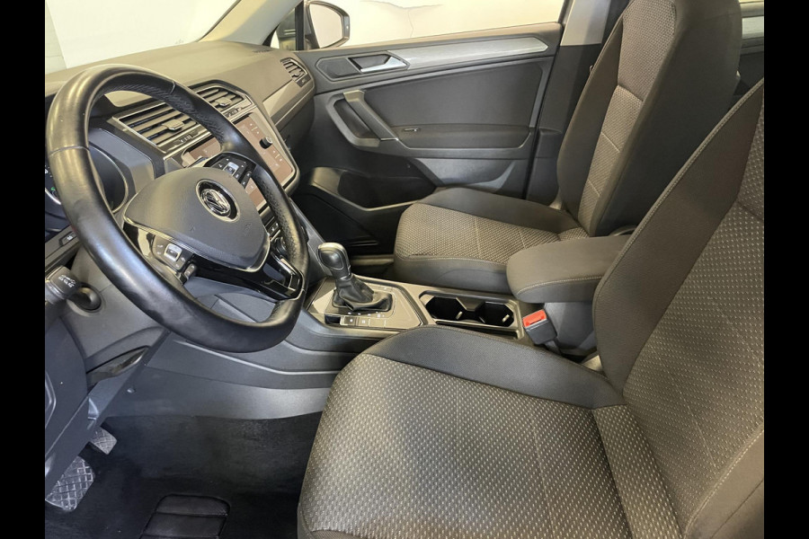 Volkswagen Tiguan Allspace 1.5 TSI Comfortline Business Climate control Cruise control adaptieve Navigatie Stoelverwarming Parkeersensoren Stoelverwarming Keyless Apple Carplay/ Android Auto
