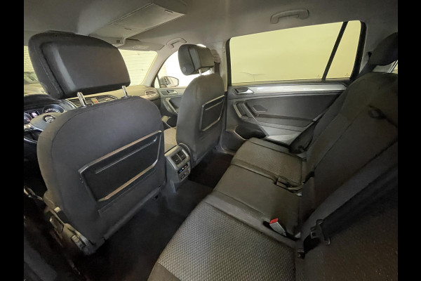 Volkswagen Tiguan Allspace 1.5 TSI Comfortline Business Climate control Cruise control adaptieve Navigatie Stoelverwarming Parkeersensoren Stoelverwarming Keyless Apple Carplay/ Android Auto