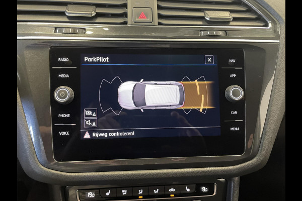 Volkswagen Tiguan Allspace 1.5 TSI Comfortline Business Climate control Cruise control adaptieve Navigatie Stoelverwarming Parkeersensoren Stoelverwarming Keyless Apple Carplay/ Android Auto
