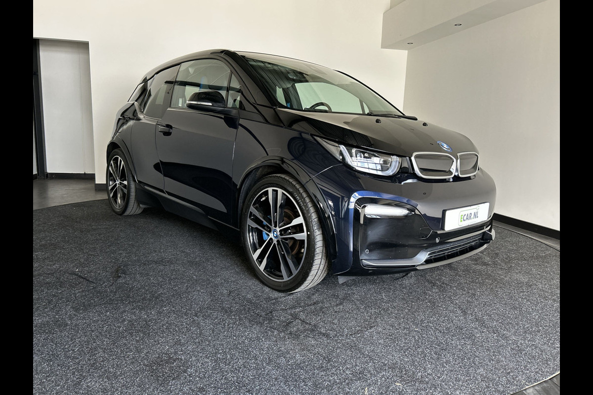 BMW i3 S Executive Edition 120Ah 42 kWh | Stoelverwarming | Adaptieve LED verlichting | Warmtepomp BMW i3 S Executive Edition 120Ah 42 kWh | Stoelverwarming | Adaptieve LED verlichting | Warmtepomp