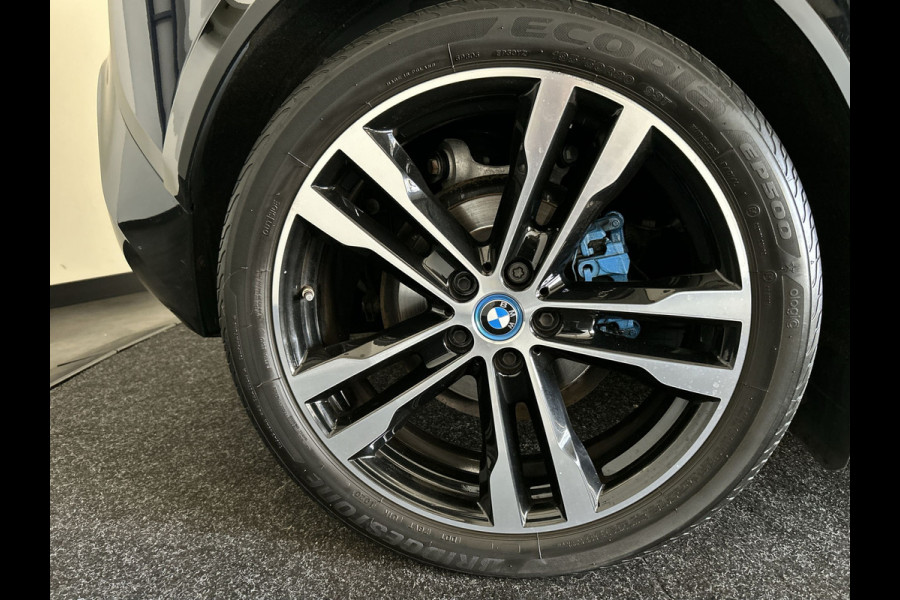 BMW i3 S Executive Edition 120Ah 42 kWh | Stoelverwarming | Adaptieve LED verlichting | Warmtepomp