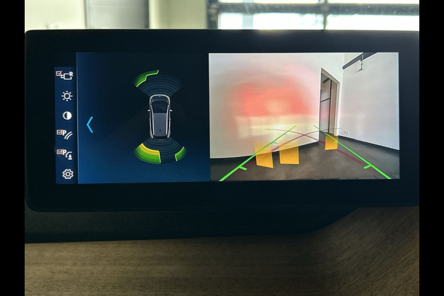 BMW i3 S Executive Edition 120Ah 42 kWh | Stoelverwarming | Adaptieve LED verlichting | Warmtepomp