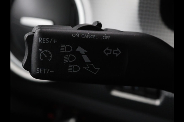 Volkswagen up! 1.0 BMT high up! | Cruise control | Airco | Bleutooth | LMV 15 inch | Parkeersensoren achter | Radio | LED dagrijverlichting