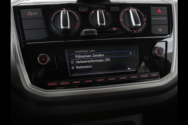 Volkswagen up! 1.0 BMT high up! | Cruise control | Airco | Bleutooth | LMV 15 inch | Parkeersensoren achter | Radio | LED dagrijverlichting