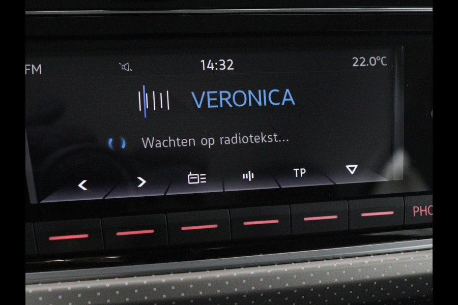 Volkswagen up! 1.0 BMT high up! | Cruise control | Airco | Bleutooth | LMV 15 inch | Parkeersensoren achter | Radio | LED dagrijverlichting