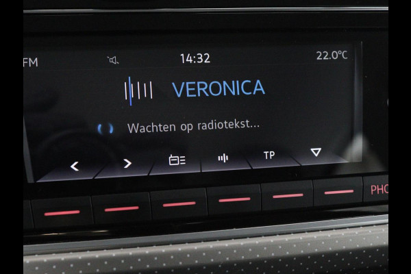 Volkswagen up! 1.0 BMT high up! | Cruise control | Airco | Bleutooth | LMV 15 inch | Parkeersensoren achter | Radio | LED dagrijverlichting