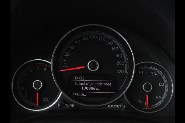 Volkswagen up! 1.0 BMT high up! | Cruise control | Airco | Bleutooth | LMV 15 inch | Parkeersensoren achter | Radio | LED dagrijverlichting