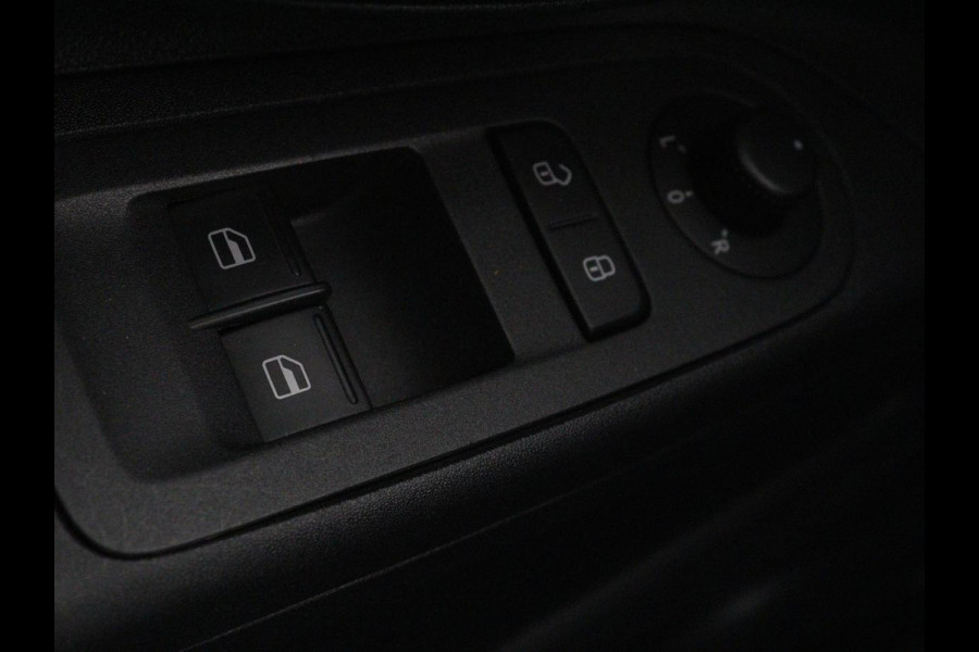 Volkswagen up! 1.0 BMT high up! | Cruise control | Airco | Bleutooth | LMV 15 inch | Parkeersensoren achter | Radio | LED dagrijverlichting