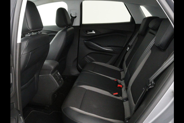 Opel Grandland X 1.2 Turbo Business Executive | Cruise control | Afneembare trekhaak | DAB | Elektrische achterklep | Carplay | Keyless