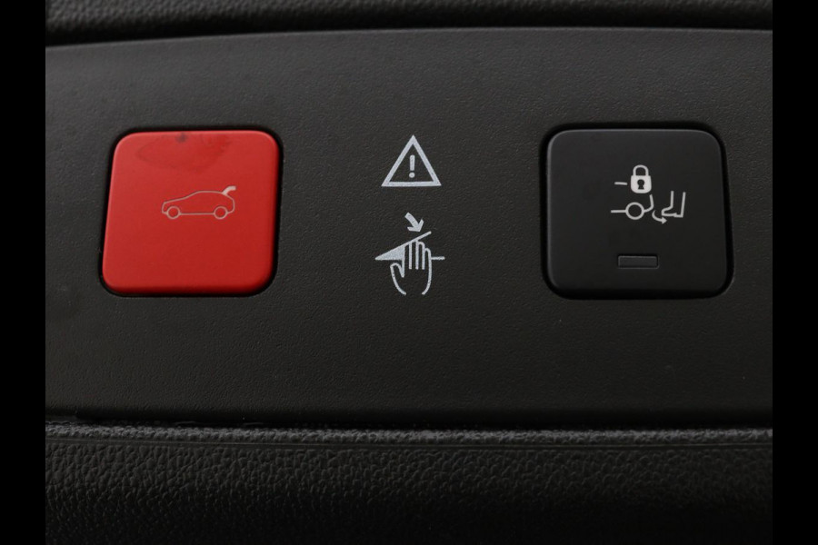 Opel Grandland X 1.2 Turbo Business Executive | Cruise control | Afneembare trekhaak | DAB | Elektrische achterklep | Carplay | Keyless
