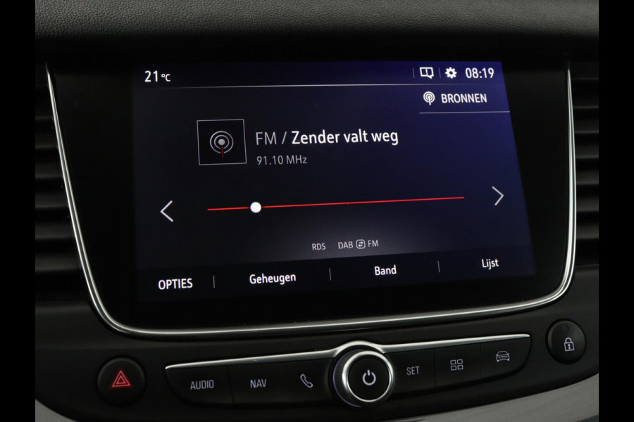 Opel Grandland X 1.2 Turbo Business Executive | Cruise control | Afneembare trekhaak | DAB | Elektrische achterklep | Carplay | Keyless