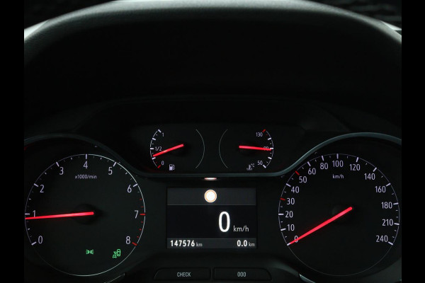 Opel Grandland X 1.2 Turbo Business Executive | Cruise control | Afneembare trekhaak | DAB | Elektrische achterklep | Carplay | Keyless