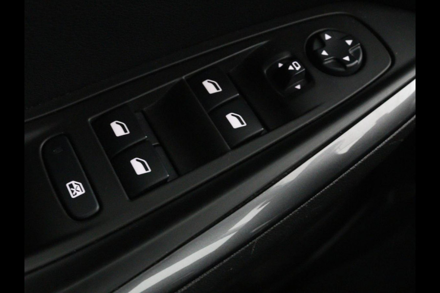Opel Grandland X 1.2 Turbo Business Executive | Cruise control | Afneembare trekhaak | DAB | Elektrische achterklep | Carplay | Keyless