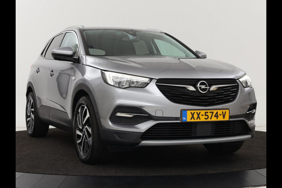 Opel Grandland X 1.2 Turbo Business Executive | Cruise control | Afneembare trekhaak | DAB | Elektrische achterklep | Carplay | Keyless