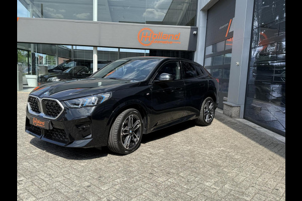 BMW X2 sDrive20i| M-Sport|Pano|LED| H&K!