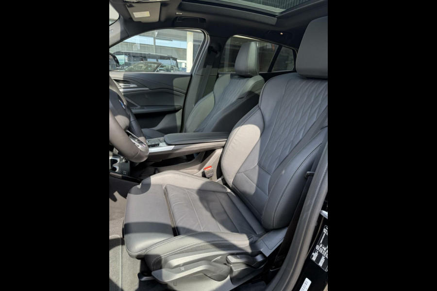 BMW X2 sDrive20i| M-Sport|Pano|LED| H&K!