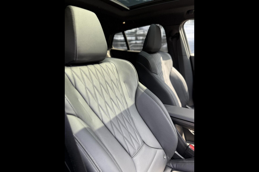 BMW X2 sDrive20i| M-Sport|Pano|LED| H&K!