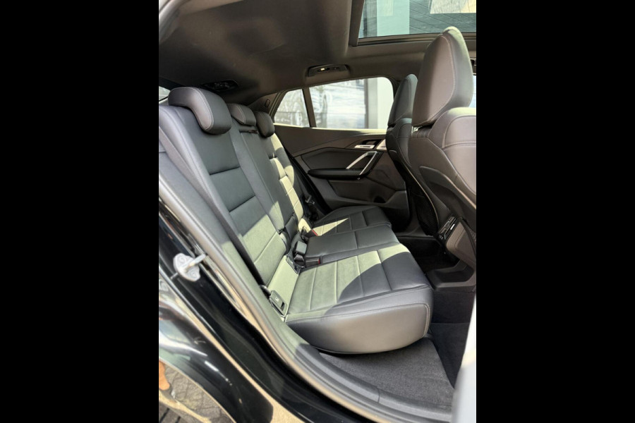 BMW X2 sDrive20i| M-Sport|Pano|LED| H&K!