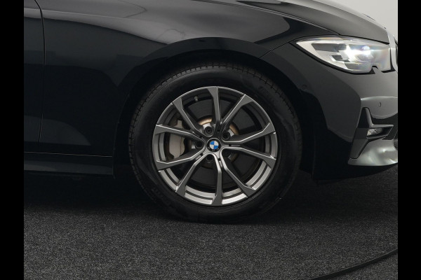 BMW 3 Serie Touring 330e Sportline Plug In Hybrid 293pk PHEV | Trekhaak af Fabriek | Adaptive Cruise | Head Up | 360 Camera | Keyless | Sportstoelen Verwarmd | Sfeerverlichting |