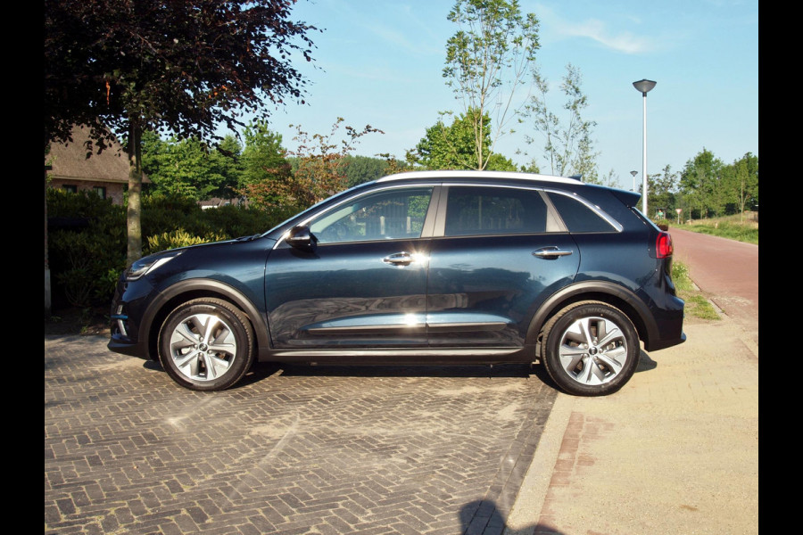 Kia e-Niro ExecutiveLine 64 kWh | Panoramadak | Camera | Apple Carplay | Cruise Control | JBL |