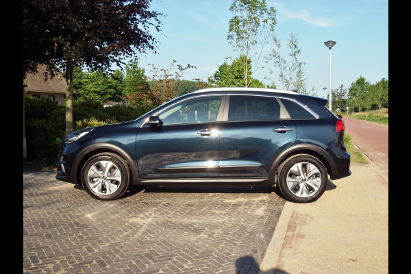 Kia e-Niro ExecutiveLine 64 kWh | Panoramadak | Camera | Apple Carplay | Cruise Control | JBL |