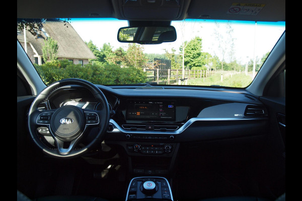 Kia e-Niro ExecutiveLine 64 kWh | Panoramadak | Camera | Apple Carplay | Cruise Control | JBL |
