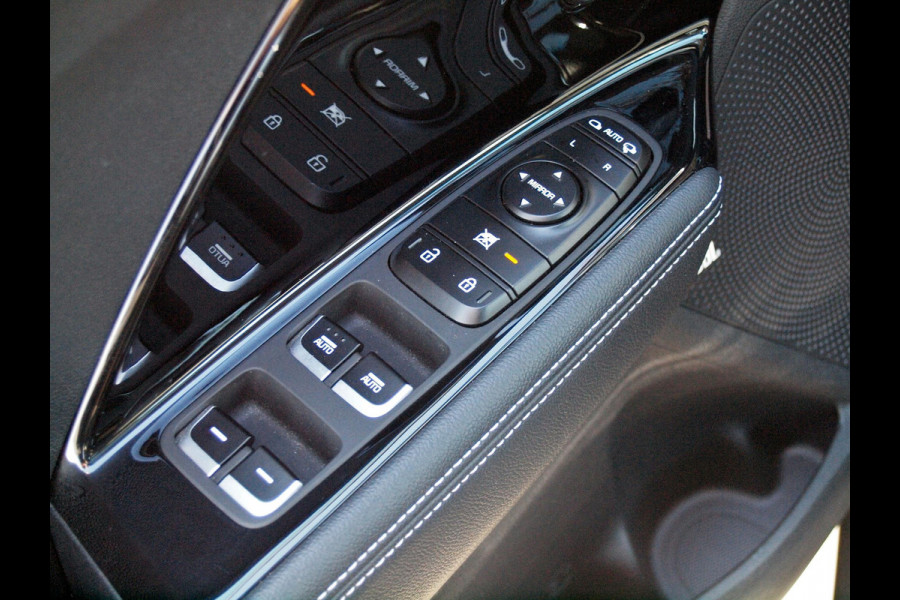 Kia e-Niro ExecutiveLine 64 kWh | Panoramadak | Camera | Apple Carplay | Cruise Control | JBL |