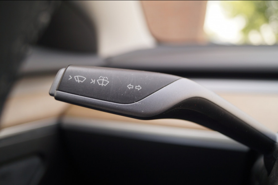 Tesla Model 3 Long Range AWD 75kWh 351pk -PANO-LEER-