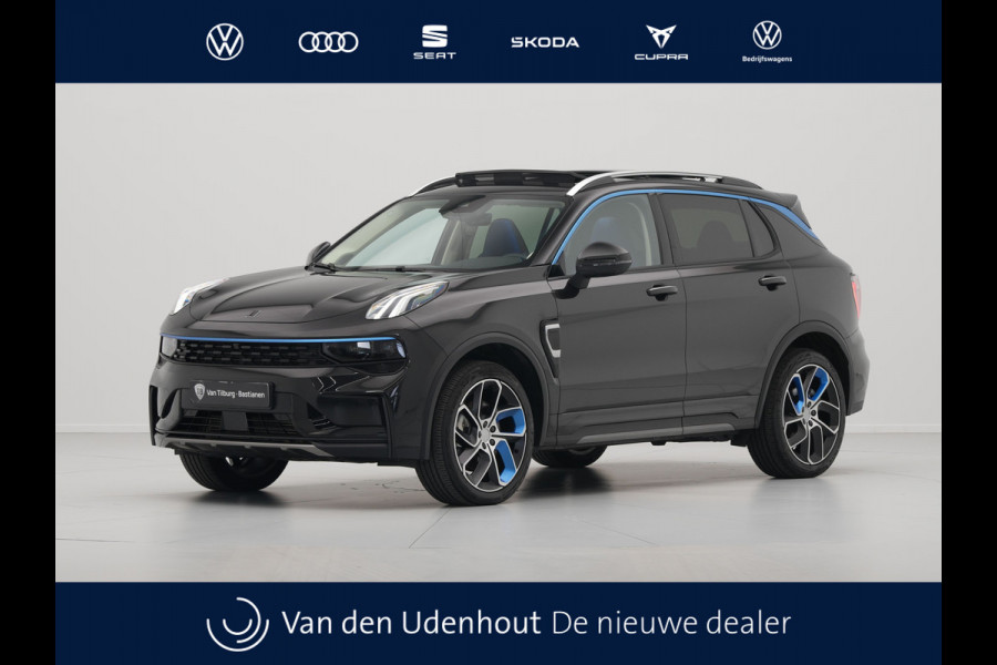 Lynk & Co 01 1.5 Hybride Panorama Camera Stoelverwarming Side Assist Keyless 106