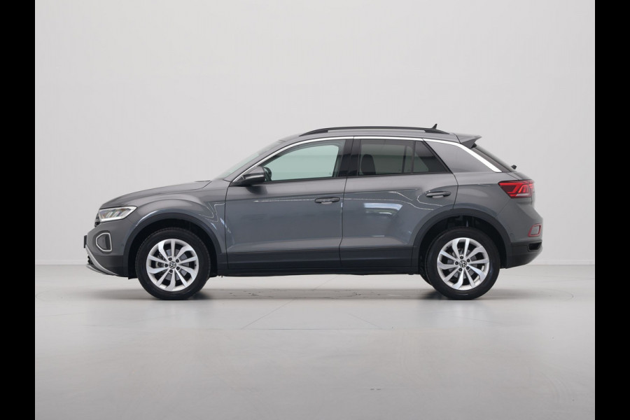 Volkswagen T-Roc 1.5 TSI 150pk DSG Life Edition Navi via App Pdc Clima Acc 63