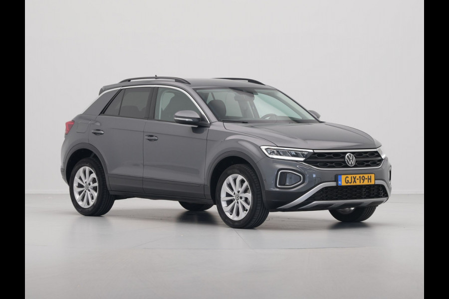 Volkswagen T-Roc 1.5 TSI 150pk DSG Life Edition Navi via App Pdc Clima Acc 63