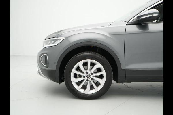 Volkswagen T-Roc 1.5 TSI 150pk DSG Life Edition Navi via App Pdc Clima Acc 63
