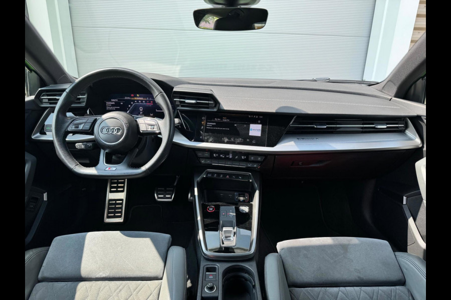 Audi S3 Limousine 2.0 TFSI S3 quattro Pano/Matrix/B&O/RS zetels